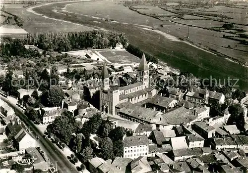 AK / Ansichtskarte Tournus Abbaye et lEglise St Philibert Vue aerienne Tournus