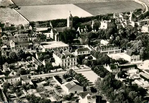 AK / Ansichtskarte Vouvray_Indre et Loire Vue aerienne vers l eglise Vouvray Indre et Loire