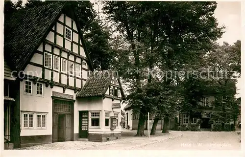 AK / Ansichtskarte Halle_Westfalen Lindenplatz Fachwerkhaus Halle_Westfalen