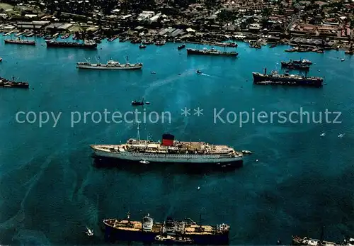 AK / Ansichtskarte Colombo_Ceylon_Sri_Lanka Hafen Caronia Passagierschiff Colombo_Ceylon_Sri_Lanka