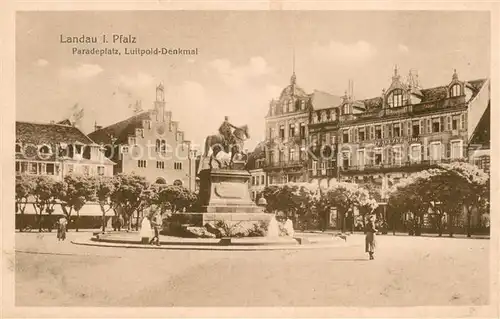 AK / Ansichtskarte Landau_Pfalz Paradeplatz Luitpold Denkmal Landau Pfalz