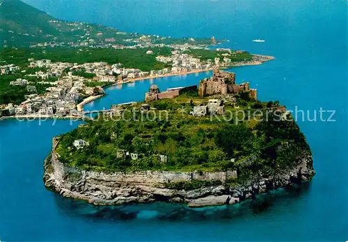 AK / Ansichtskarte Ischia Fliegeraufnahme mit Aragonischem Schloss Ischia