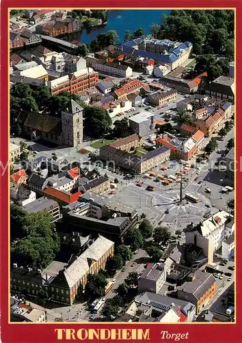AK / Ansichtskarte Trondheim Stiftsgarden Torget Var Frue Kirke og Nidelva Fliegeraufnahme Trondheim