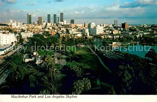 AK / Ansichtskarte Los_Angeles_California MacArthur Park and Los Angeles Skyline 