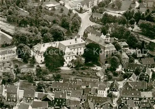 AK / Ansichtskarte Graefrath Fliegeraufnahme Pfarrkirche St. Mariae Himmelfahrt  Graefrath