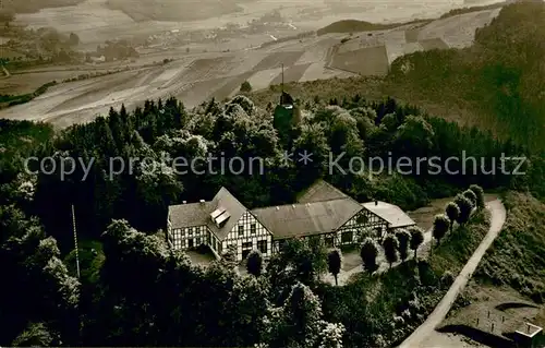 AK / Ansichtskarte Eversberg Jahn Halle und Burgruine Fliegeraufnahme Eversberg