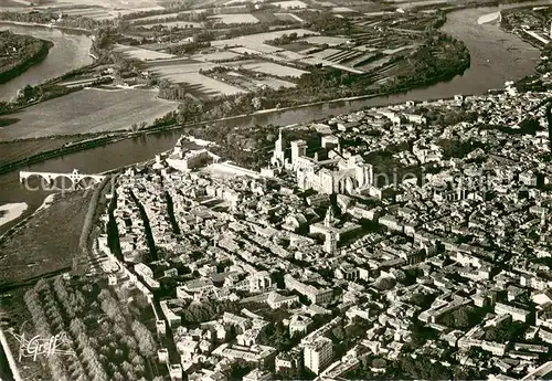 AK / Ansichtskarte Avignon_Vaucluse La ville Palais des Papes Pont et Vallee du Rhone vue aerienne Avignon Vaucluse