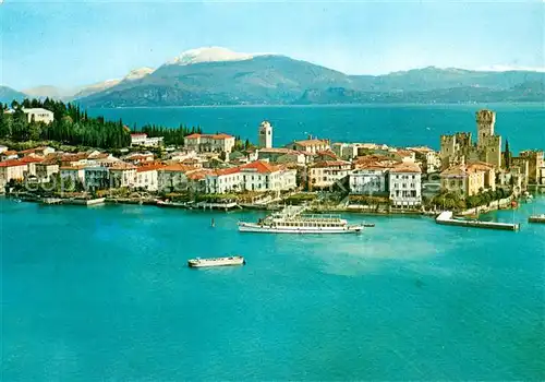 AK / Ansichtskarte Sirmione_Lago_di_Garda Veduta aerea Sirmione_Lago_di_Garda