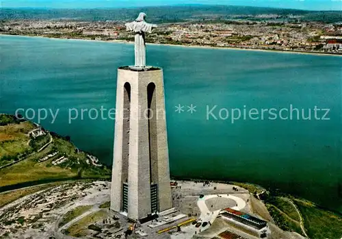 AK / Ansichtskarte Almada_Portugal Monumento a Cristo Rei Christus Statue 