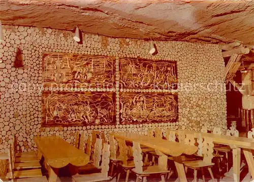 AK / Ansichtskarte Wieliczka_Wielicki_Kleinpolen Trasa Turystyczna w Kopalni Soli Dekoracyjna sciana w komorze Budrka Kuenstlerische Wand im Salzbergwerk Wieliczka_Wielicki
