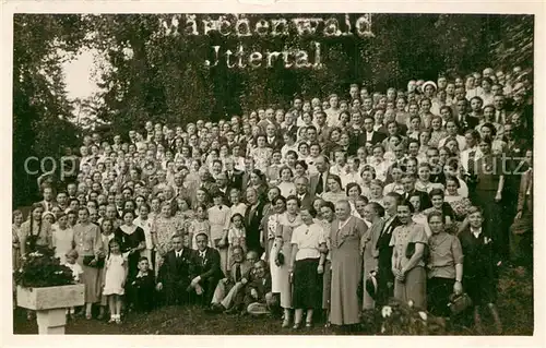 AK / Ansichtskarte Wald_Solingen Gruppenphoto im Maerchenwald Ittertal Wald Solingen
