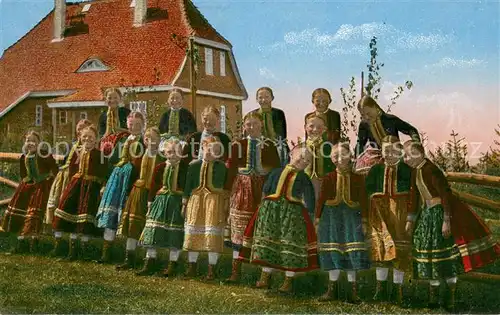 AK / Ansichtskarte Lauterbach_Hessen Hessische Trachten Gruppenbild Lauterbach Hessen