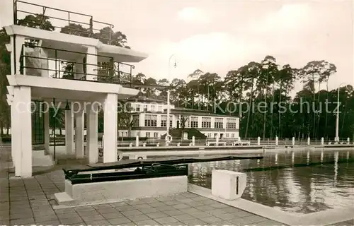 AK / Ansichtskarte Neu Isenburg Waldschwimmbad Neu Isenburg