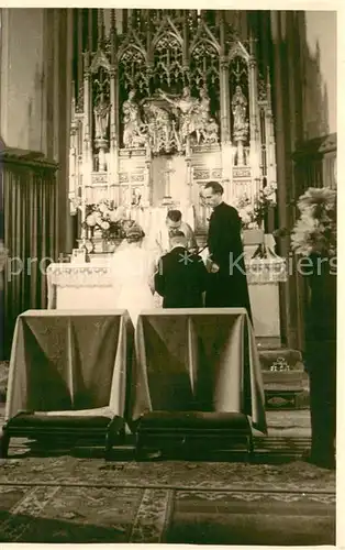 AK / Ansichtskarte Bonn_Rhein Hochzeit in der Kirche Bonn_Rhein