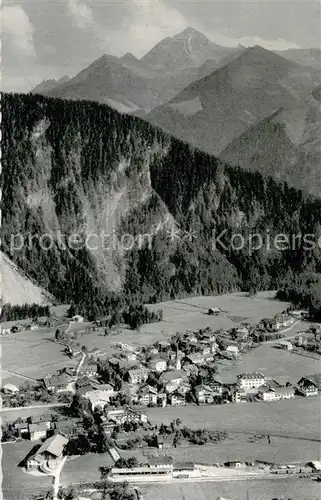AK / Ansichtskarte Mayrhofen_Zillertal Fliegeraufnahme mit Ahornspitze Mayrhofen_Zillertal