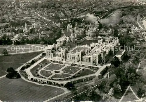 AK / Ansichtskarte Windsor__Castle_London Aerial view 