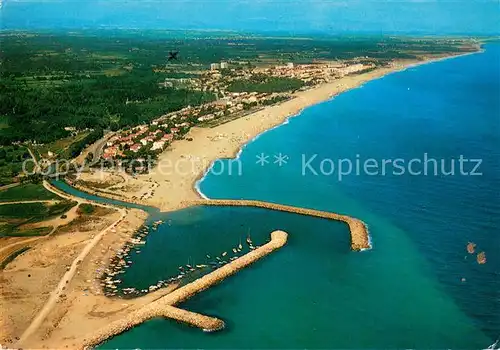 AK / Ansichtskarte Argeles sur Mer Le Racou Vue generale du port et de la station Vue aerienne Argeles sur Mer