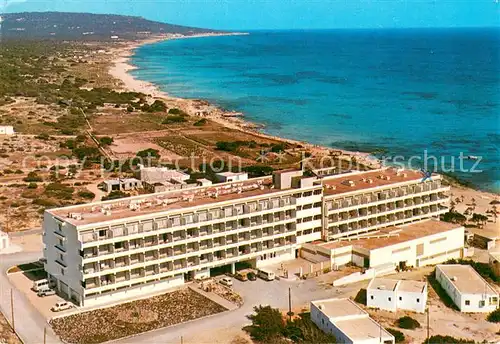 AK / Ansichtskarte Formentera Hotel Formentera Playa Fliegeraufnahme Formentera