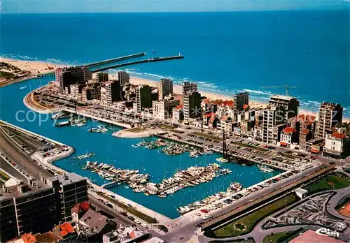 AK / Ansichtskarte Blankenberge Hafen Fliegeraufnahme Blankenberge