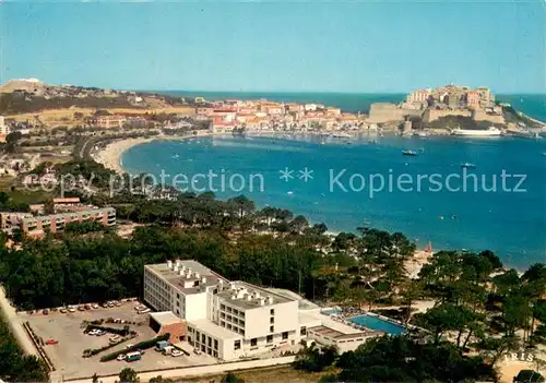 AK / Ansichtskarte Calvi Vue densemble de la station touristique lHotel Palm Beach au premier plan Calvi