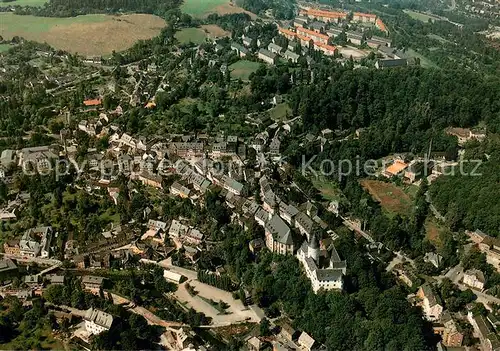 AK / Ansichtskarte Schwarzenberg_Erzgebirge Altstadt mit Kirche und Schloss Perle des Erzgebirges Schwarzenberg Erzgebirge