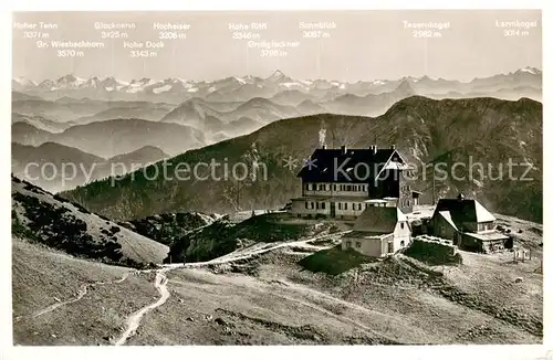 AK / Ansichtskarte Rotwandhaus Berghaus mit Blick zum Grossglockner Alpenpanorama Rotwandhaus
