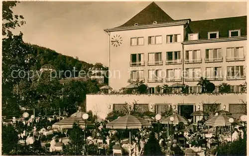 AK / Ansichtskarte Oberschlema_Erzgebirge Radiumbad Aussenansicht mit Terrasse Oberschlema_Erzgebirge