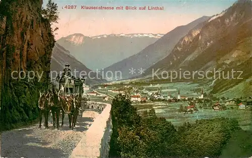AK / Ansichtskarte Linthal__GL Klausenstrasse mit Blick ins Tal Postkutsche 
