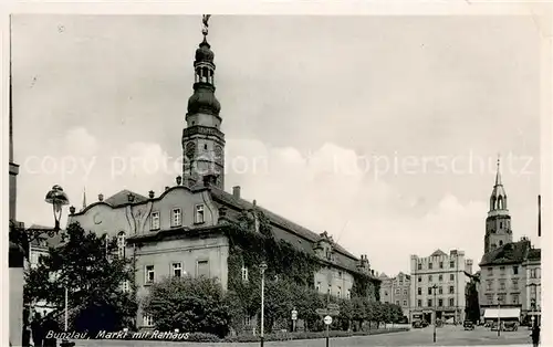 AK / Ansichtskarte Bunzlau_Niederschlesien_Boleslawiec Markt mit Rathaus 