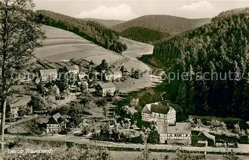 AK / Ansichtskarte Latrop_Schmallenberg Gesamtansicht 