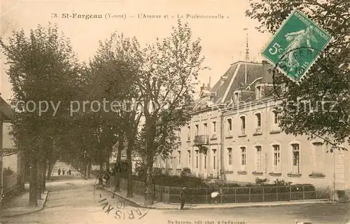AK / Ansichtskarte St Fargeau_Yonne Avenue et La Professionnelle 