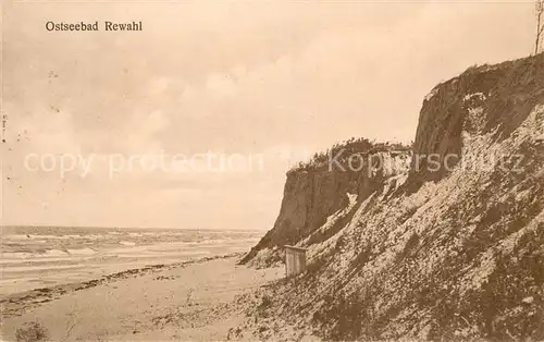 AK / Ansichtskarte Rewahl_Rewal_Ostsee Strand Steilkueste 