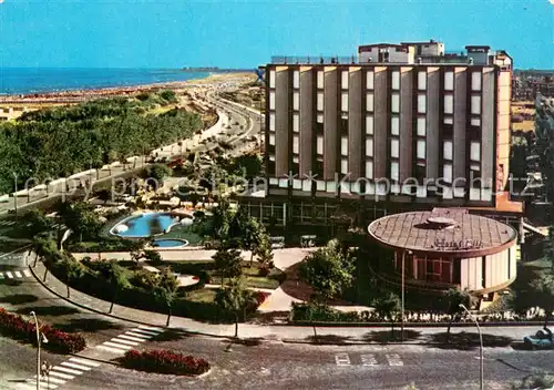 AK / Ansichtskarte Sottomarina Hotel Ritz Platz Europa und Adriatico Seepromenade Sottomarina