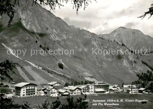 AK / Ansichtskarte Samnaun_Dorf mit Piz Munschuns Samnaun Dorf