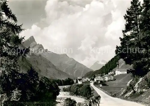 AK / Ansichtskarte Spluegen_Hinterrhein Panorama Spluegen Hinterrhein