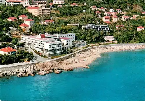 AK / Ansichtskarte Herceg Novi Strand mit Hotel Herceg Novi