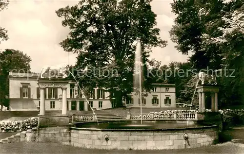 AK / Ansichtskarte Wannsee Schloss Glienicke Erholungsheim m. Brunnen Wannsee