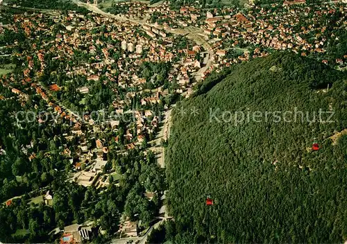 AK / Ansichtskarte Bad_Harzburg Fliegeraufnahme mit Kurpark Juliusbad und Seilbahn mit Burgberg Bad_Harzburg