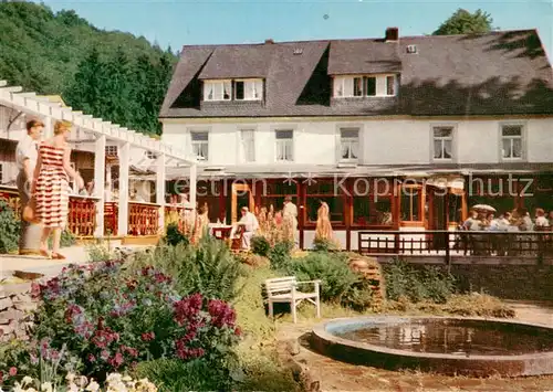 AK / Ansichtskarte Manderscheid_Eifel Hotel Cafe Heidsmuehle Aussenansicht m. Terrasse Manderscheid Eifel
