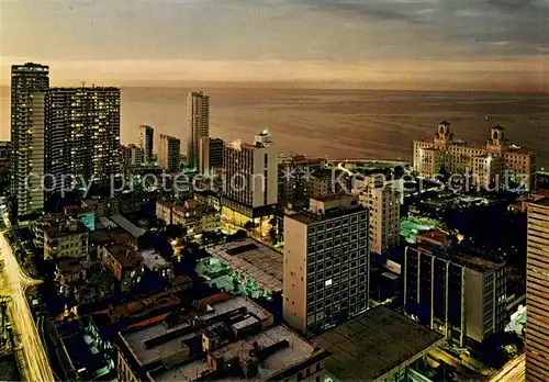 AK / Ansichtskarte La_Habana Vista nocturna La_Habana