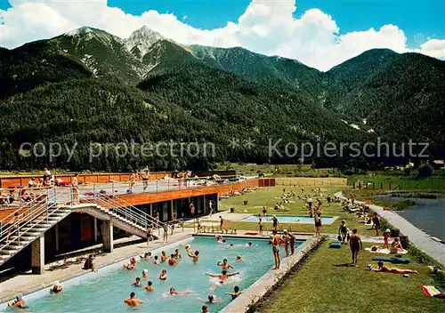 AK / Ansichtskarte Seefeld_Tirol Schwimmbad mit Reitherspitze Seefeld Tirol