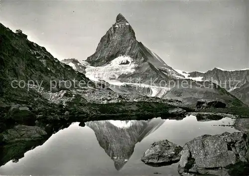 AK / Ansichtskarte Zermatt_VS Rifelsee mit Matterhorn Bergwelt Walliser Alpen Zermatt_VS