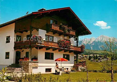 AK / Ansichtskarte Soell_Tirol Haus Salvenmoser mit Wildem Kaiser Soell_Tirol