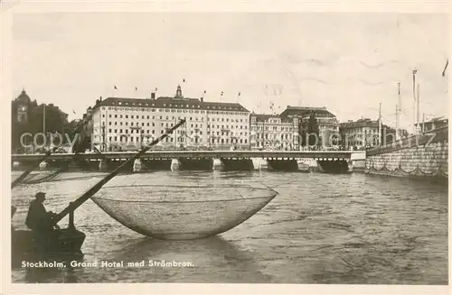 AK / Ansichtskarte Stockholm Grand Hotel med Stroembron Stockholm