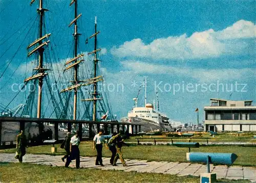 AK / Ansichtskarte Riga_Lettland Passagierhafen Riga_Lettland