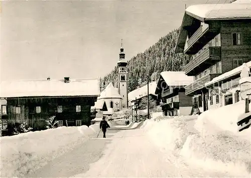 AK / Ansichtskarte Oberau_Wildschoenau_Tirol Ortsmotiv mit Kirche im Winter Oberau_Wildschoenau_Tirol