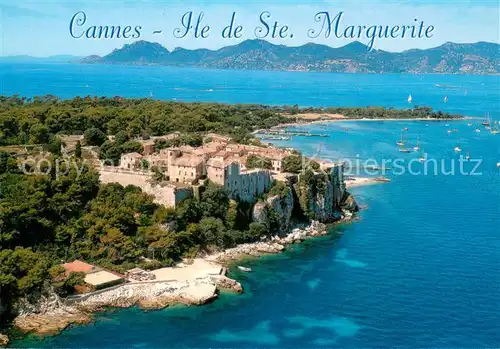 AK / Ansichtskarte Cannes_06 Les Iles de Lerins Ile de Ste Marguerite Vue aerienne 