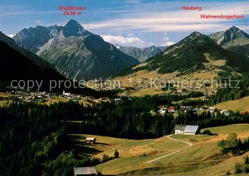 AK / Ansichtskarte Kleinwalsertal_Vorarlberg mit Riezlern Hirschegg und Mittelberg Widderstein Heuberg und Walmendingerhorn Kleinwalsertal_Vorarlberg