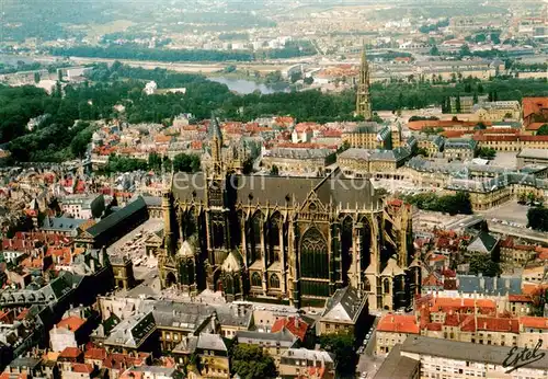 AK / Ansichtskarte Metz_Moselle Cathedrale Saint Etienne vue aerienne Metz_Moselle