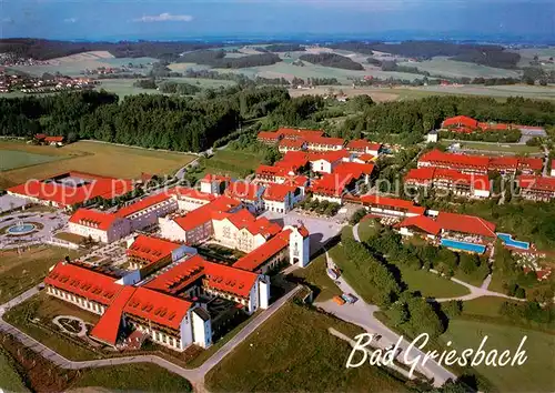 AK / Ansichtskarte Bad_Griesbach_Rottal Mineral Thermal Heilquellen Golf Resort und Ballonhafen Fliegeraufnahme Bad_Griesbach_Rottal